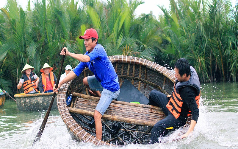 Thuyền thúng Cẩm Thanh